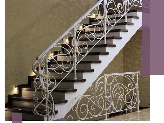 Кованые лестницы под ключ в Бирске — изготовление и монтаж