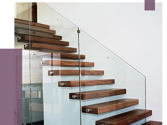 Стеклянные перила для лестницы в Бирске от 15071 руб.