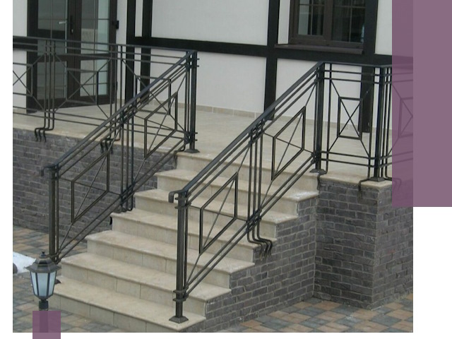 Перила для крыльца в Бирске — монтаж, изготовление и установка